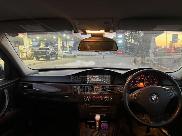 BMW 3 Series 2011 Black