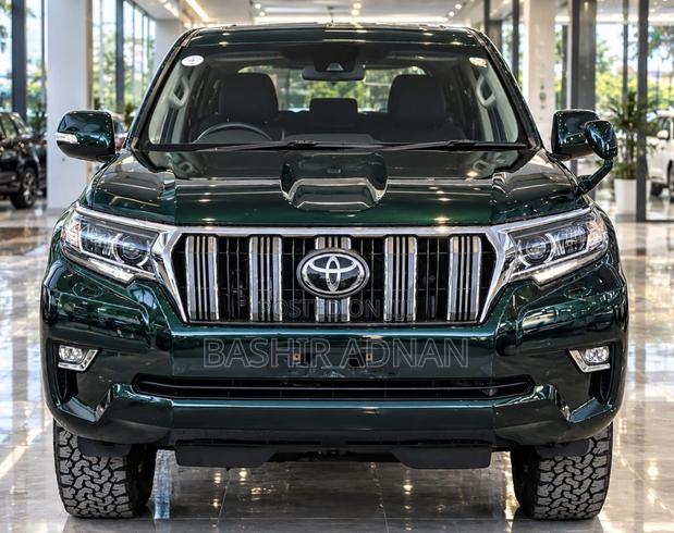 Toyota Land Cruiser Prado 2.8 2017 Green