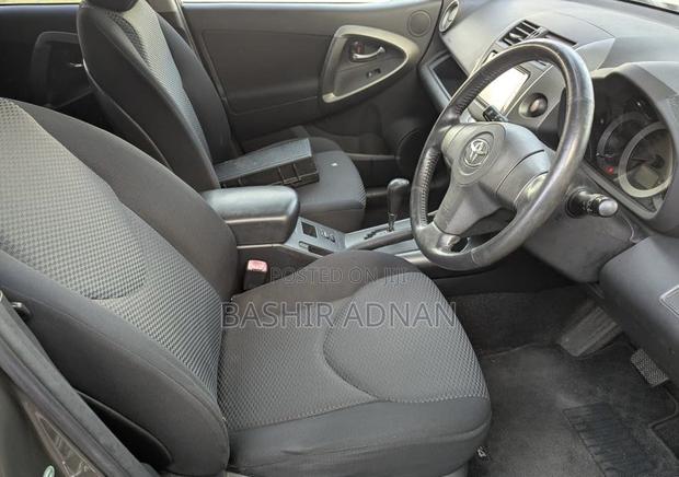 Toyota RAV4 2009 Gray