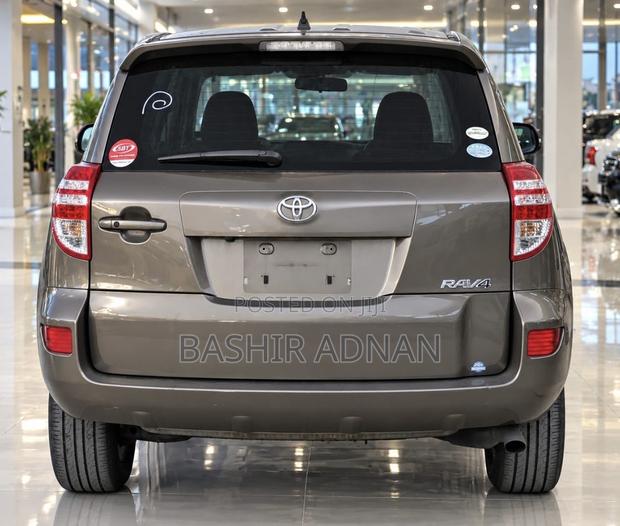 Toyota RAV4 2009 Gray