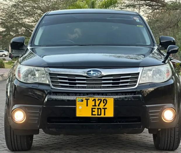 Subaru Forester 2010 Black