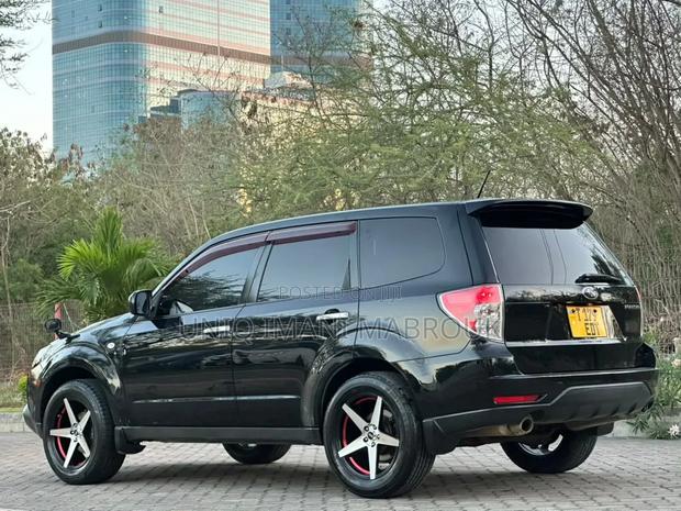 Subaru Forester 2010 Black