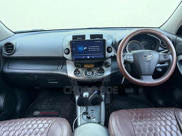Toyota Vanguard 2011 Pearl