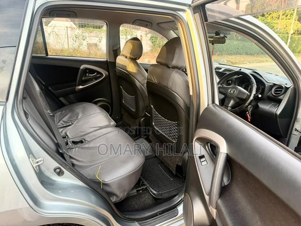 Toyota RAV4 2005 Gray