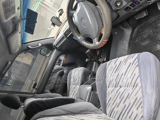 Toyota Land Cruiser Prado 3.0 D-4D 5dr 2000 Silver