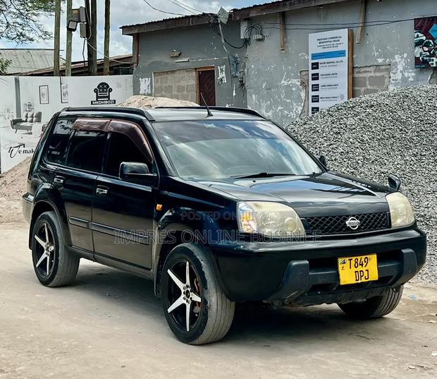 Nissan X-Trail 2005 Black