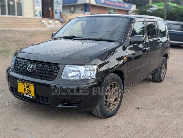 Toyota Succeed 2005 Black