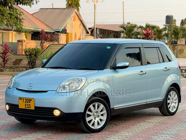 Mazda Verisa 2010 Blue