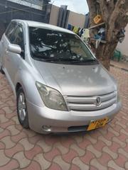 Toyota IST 2005 Silver for sale