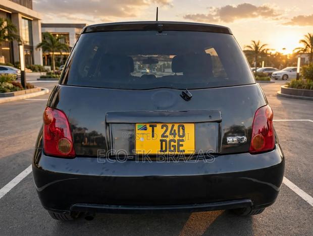 Toyota IST 2005 Black