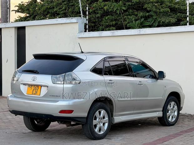 Toyota Harrier 2007 Silver