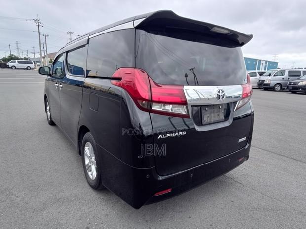 Toyota Alphard 2016 Black