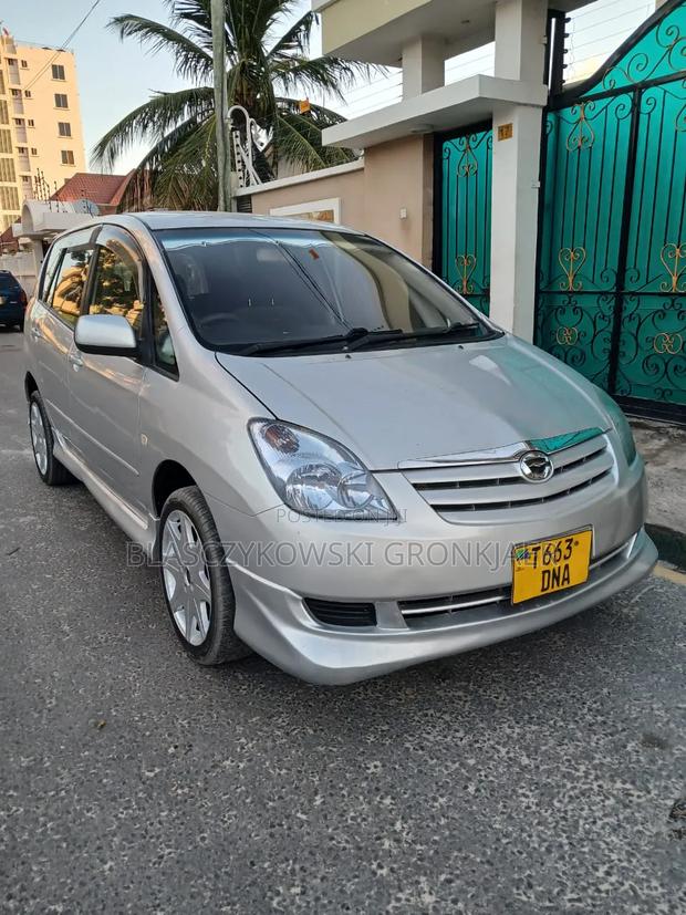 Toyota Corolla Spacio 1.5 X 2004 Silver