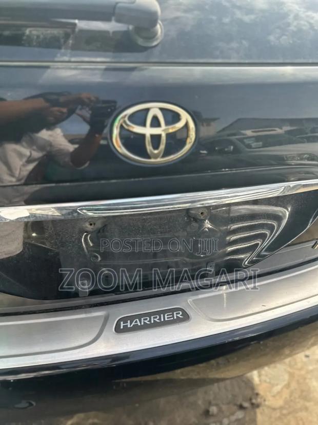 Toyota Harrier 2005 Black