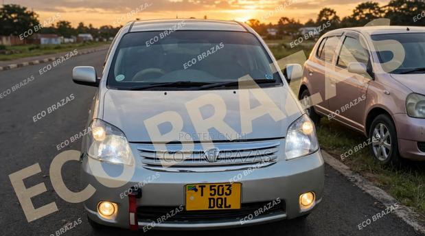 Toyota Raum 1.5 FWD 2004 Silver