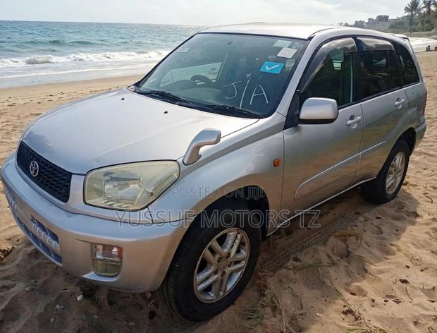 Toyota RAV4 1.8 2005 Silver
