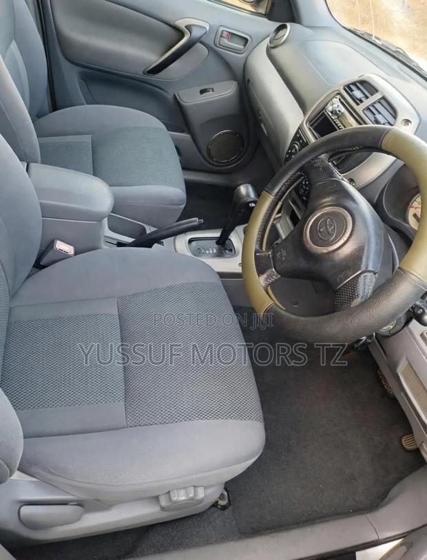 Toyota RAV4 1.8 2005 Silver