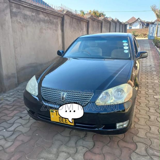 Toyota Mark II 2002 Gray