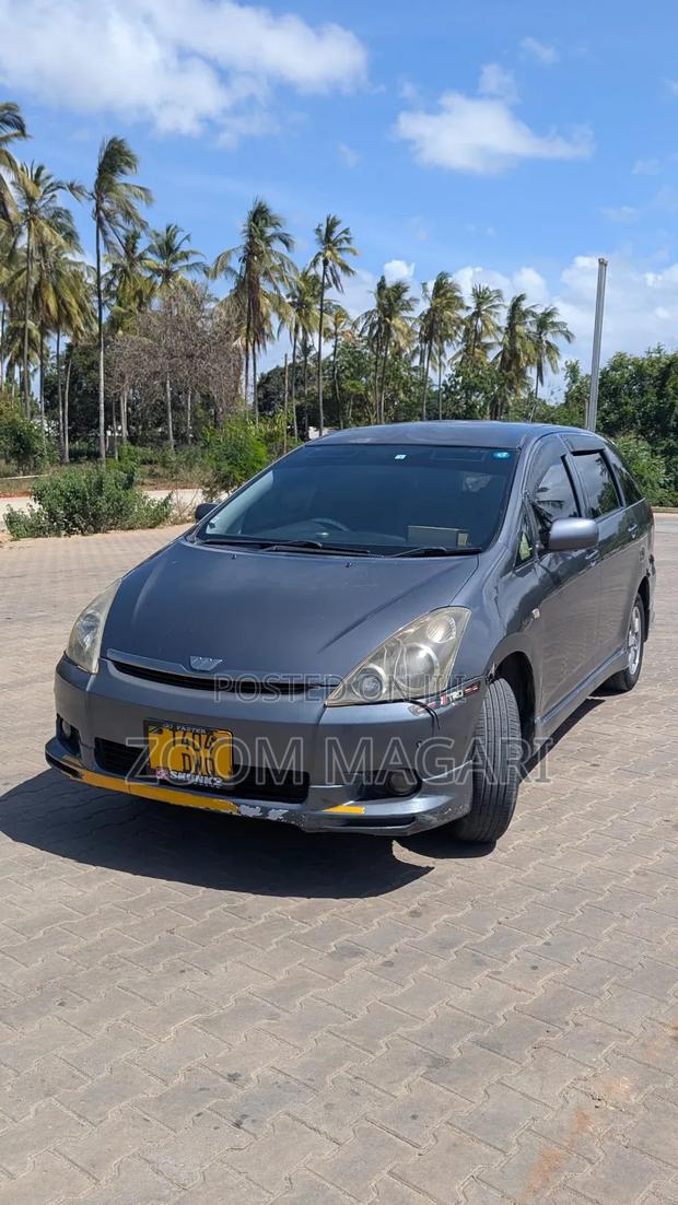 Toyota Wish 2004 Gray