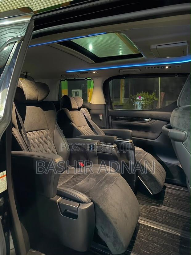 Toyota Vellfire 2.5 Z 2017 Black
