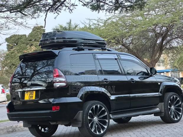 Toyota Land Cruiser Prado 2006 Black