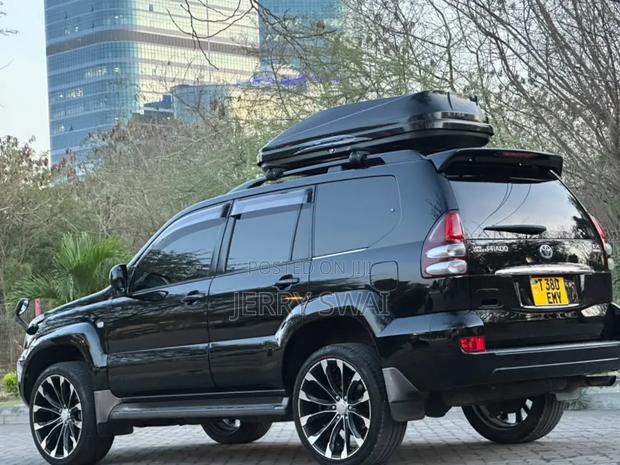 Toyota Land Cruiser Prado 2006 Black