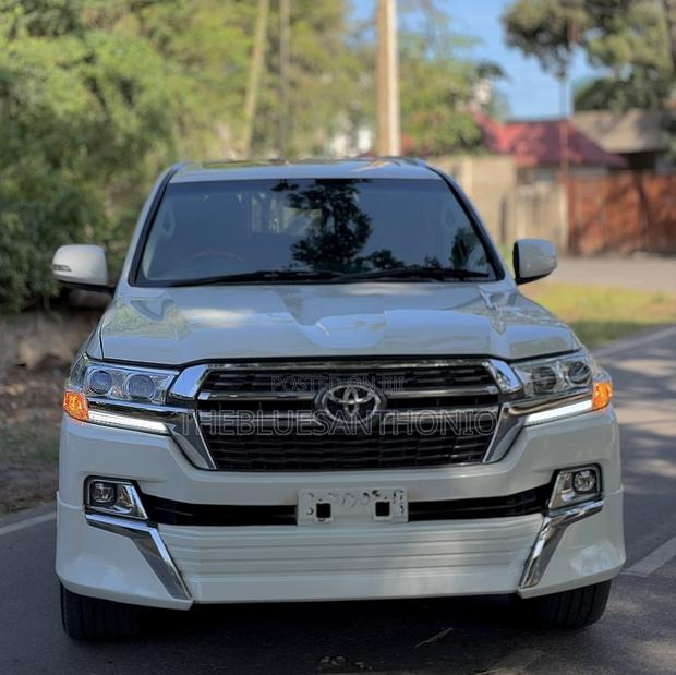Toyota Land Cruiser 4.5 V8 VXR 2014 Pearl