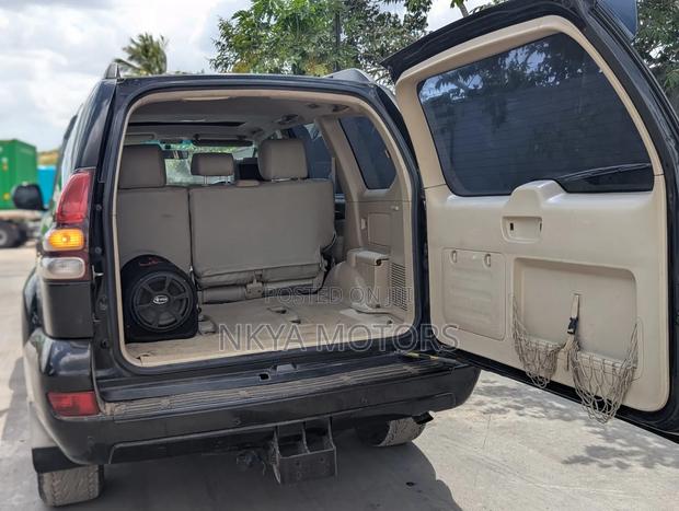 Toyota Land Cruiser Prado 2007 Black