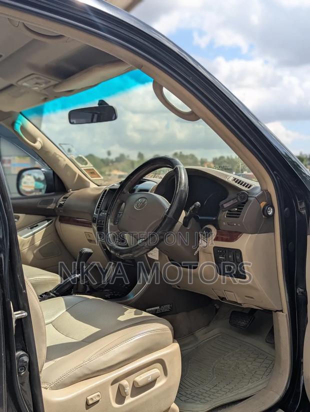 Toyota Land Cruiser Prado 2007 Black