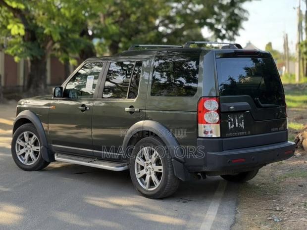 Land Rover Discovery 2009 Green