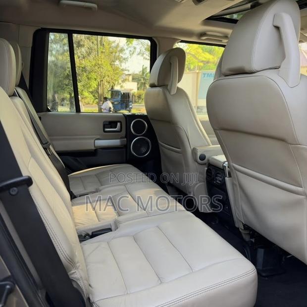 Land Rover Discovery 2009 Gray