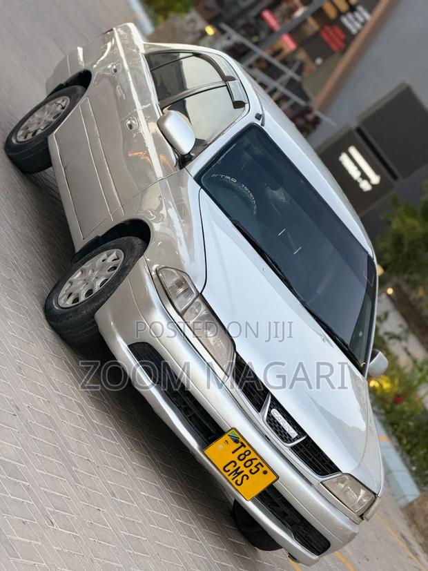 Toyota Carina 2000 Silver