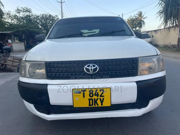 Toyota Probox 2005 White