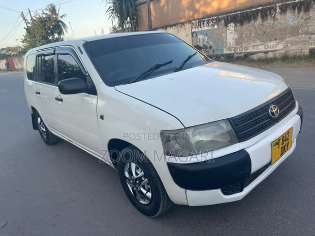 Toyota Probox 2005 White