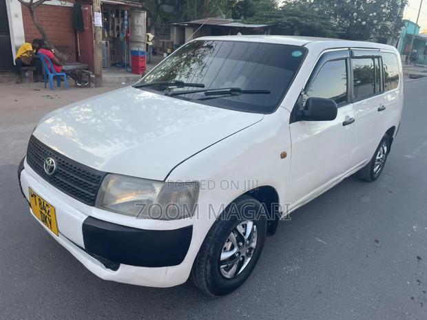 Toyota Probox 2005 White