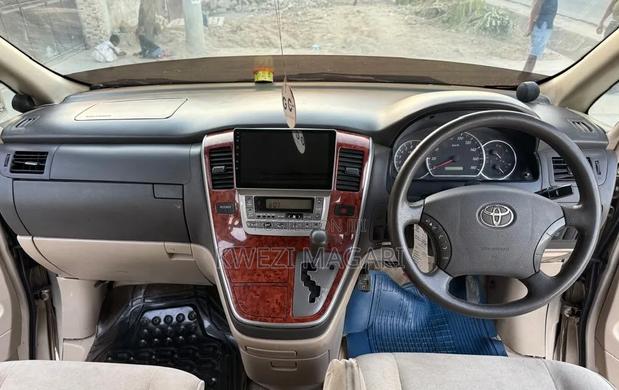 Toyota Alphard 2004 Gray