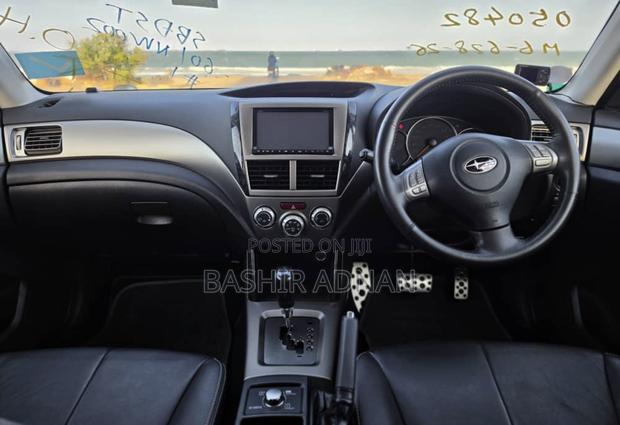 Subaru Forester 2010 Pearl