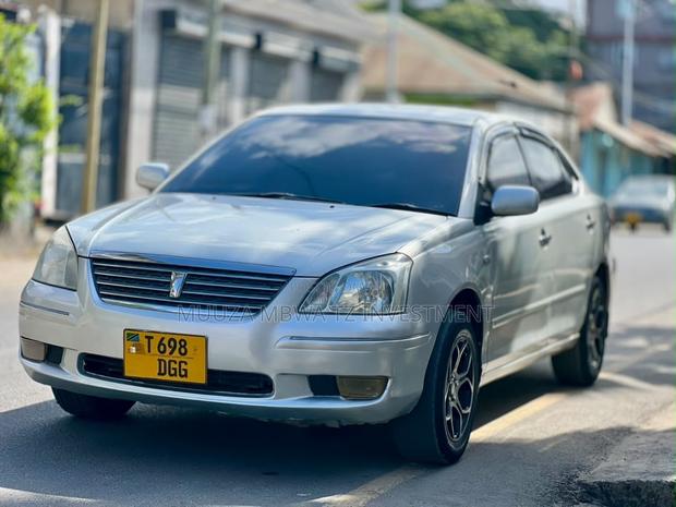 Toyota Premio 2002 Silver
