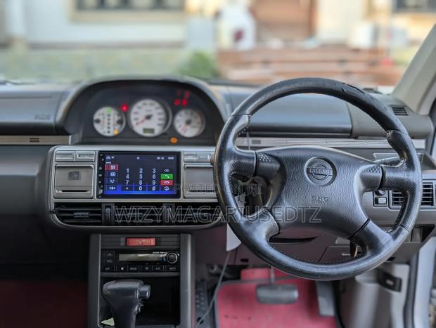 Nissan X-Trail 2.0 2001 Ivory