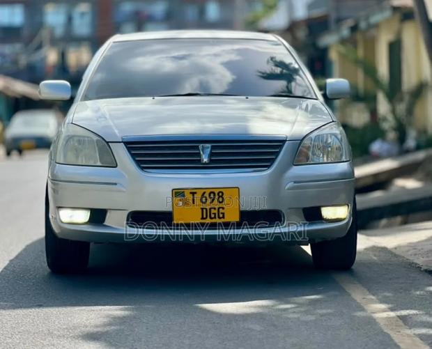 Toyota Premio 2002 Silver