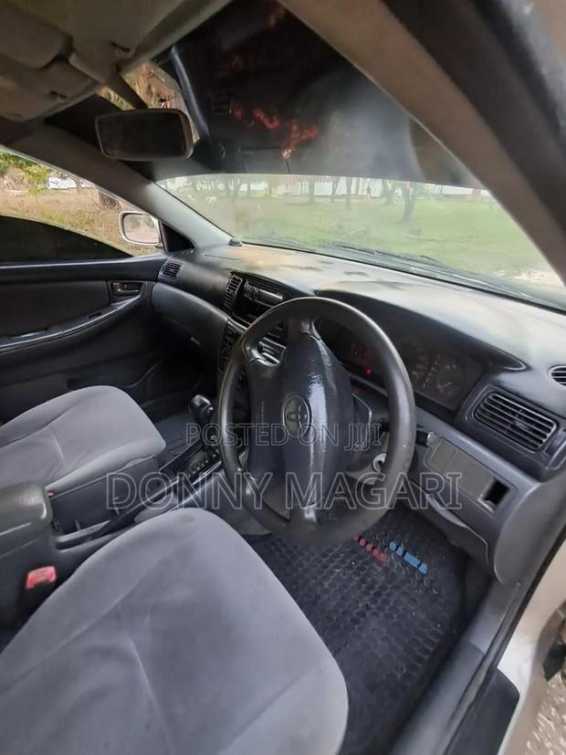 Toyota Corolla 2005 Silver