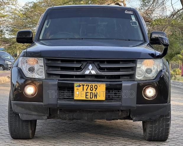 Mitsubishi Pajero 3.2 Di-D 2008 Black