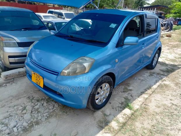 Toyota Passo 2004 Blue