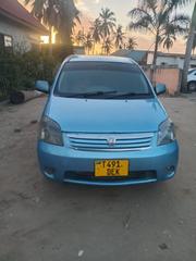 Toyota Raum 2004 for sale