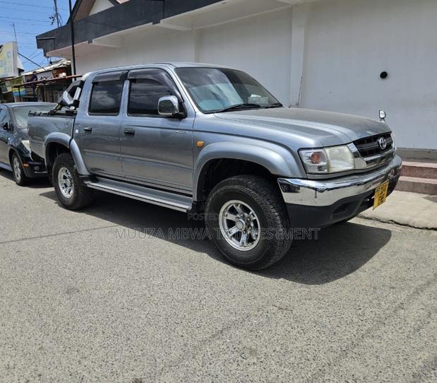 Toyota Hilux 2.5 Cab 2005 Silver