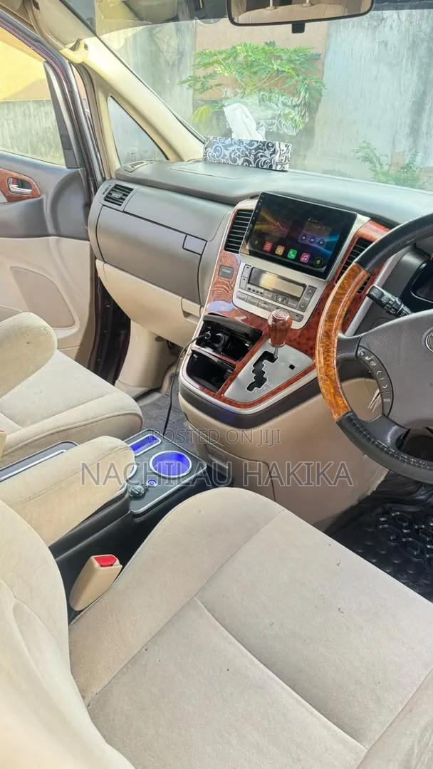 Toyota Alphard 2.4 Petrol AWD 2003
