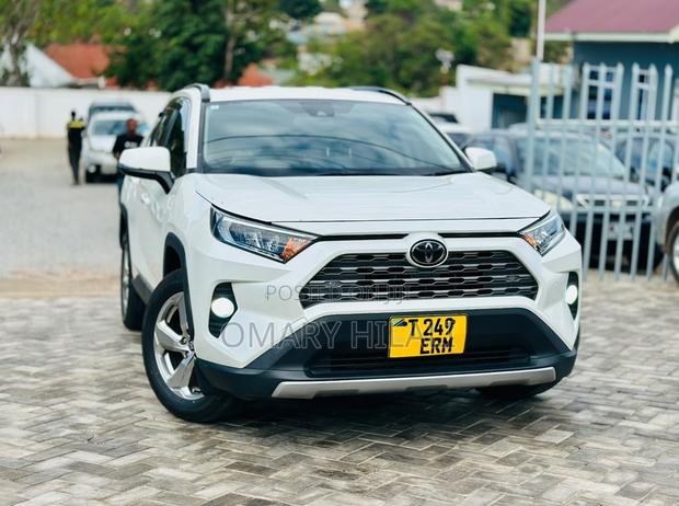 Toyota RAV4 2020 Pearl