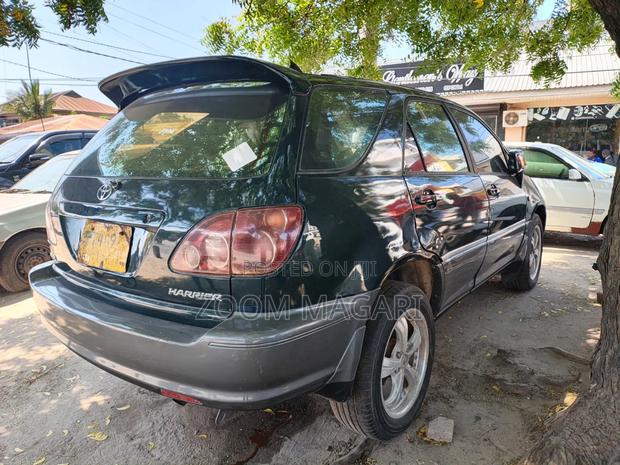 Toyota Harrier 2002 Gray