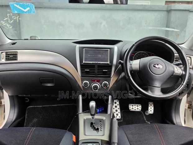 Subaru Forester 2010 Pearl