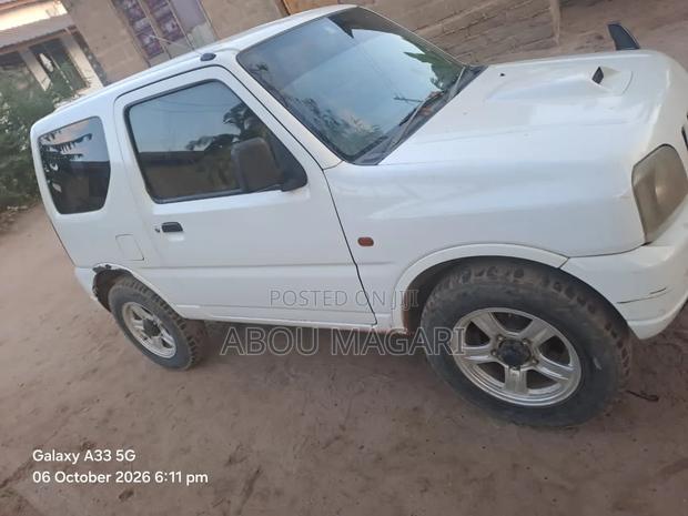 Suzuki Jimny 2023 White